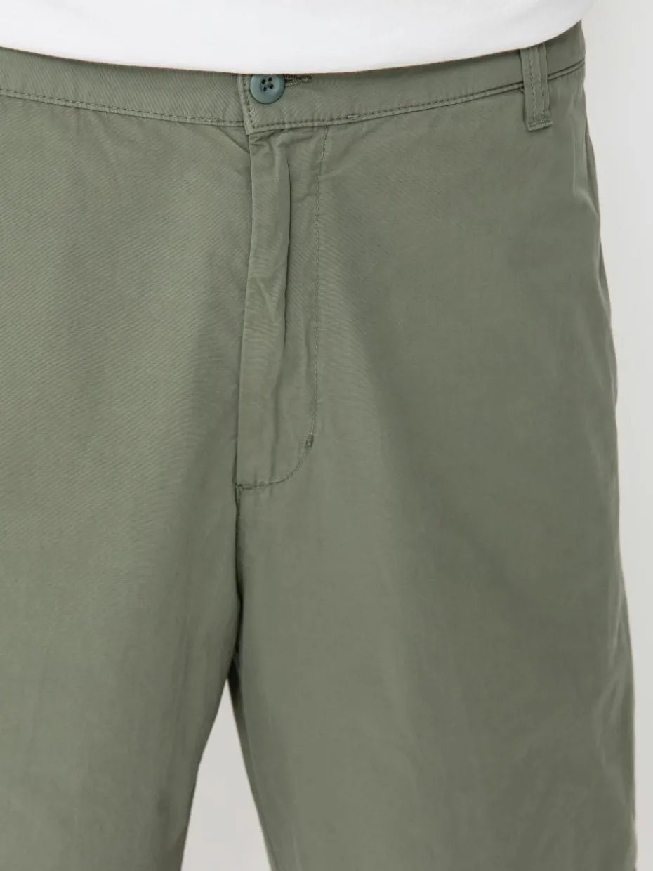 Carhartt WIP Shorts Calder