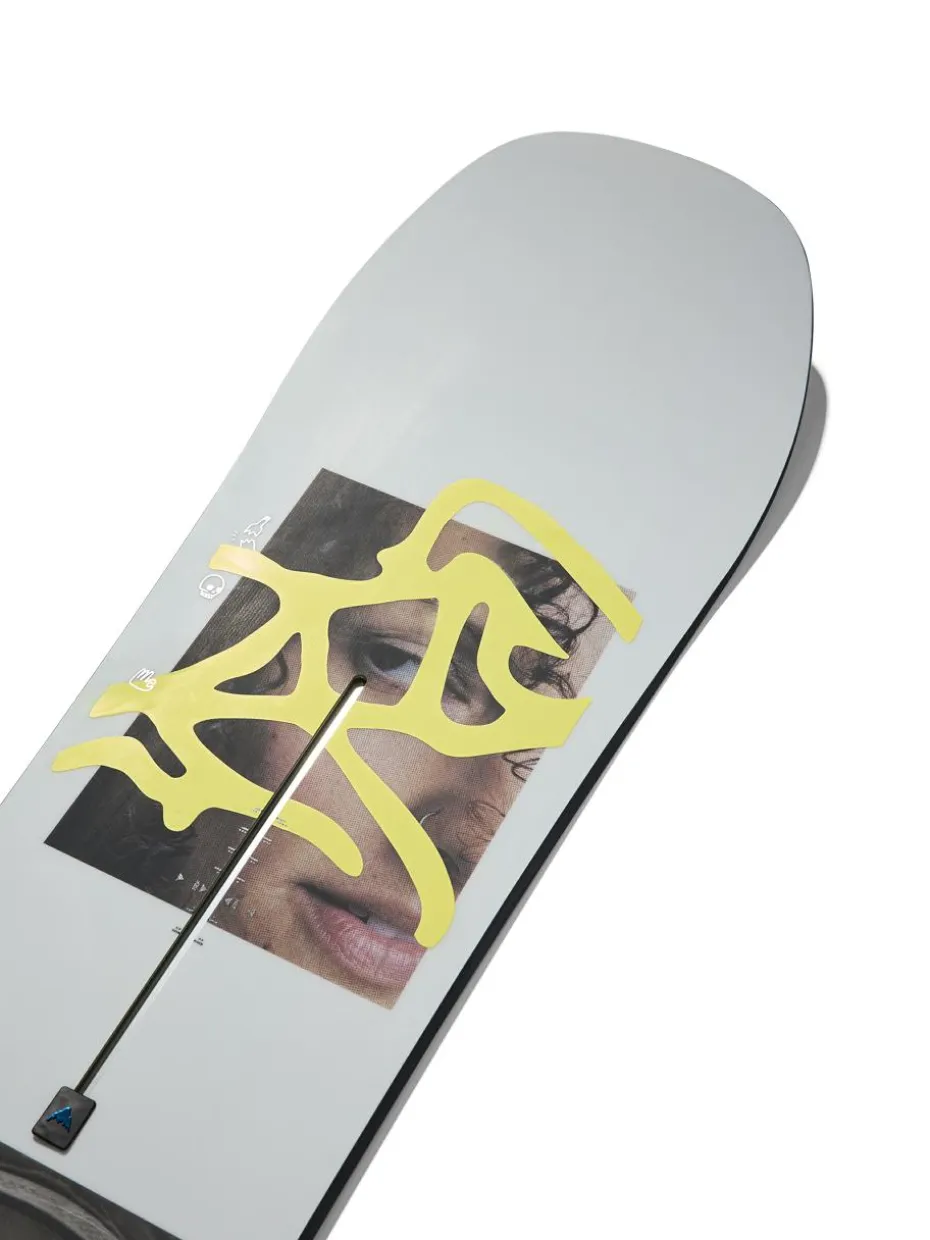 Damen Burton Snowboard Story Board
