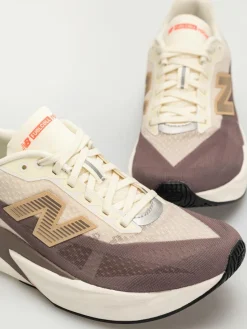 New Balance Fuelcell Rebel V5 Schuhe