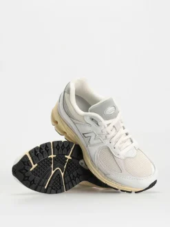 New Balance Schuhe 2002