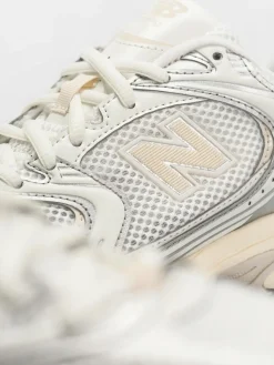 New Balance Schuhe 530