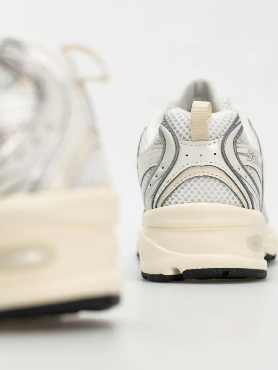 New Balance Schuhe 530