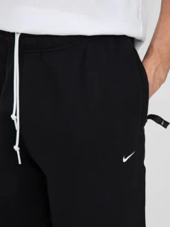 Nike SB Solo Swoosh Hose