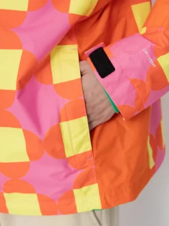 The North Face X Yinka Ilori 2L Rainshell Jacke